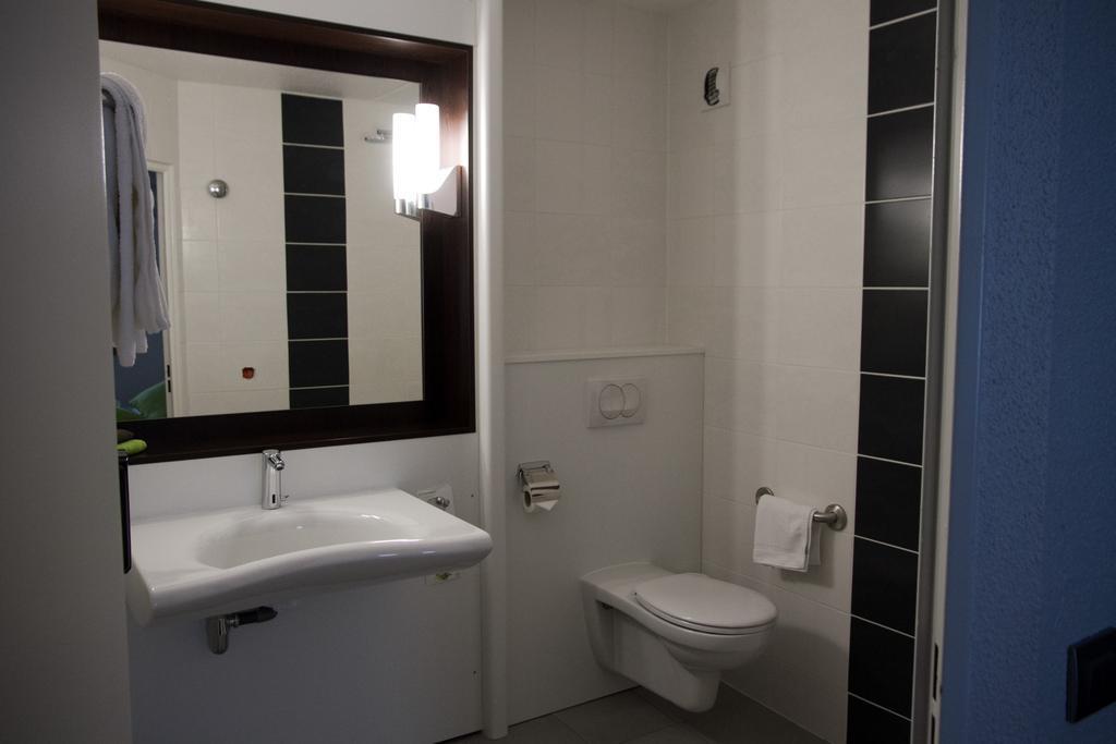 Mandarina Hotel Luxembourg Airport Niederanven Zewnętrze zdjęcie