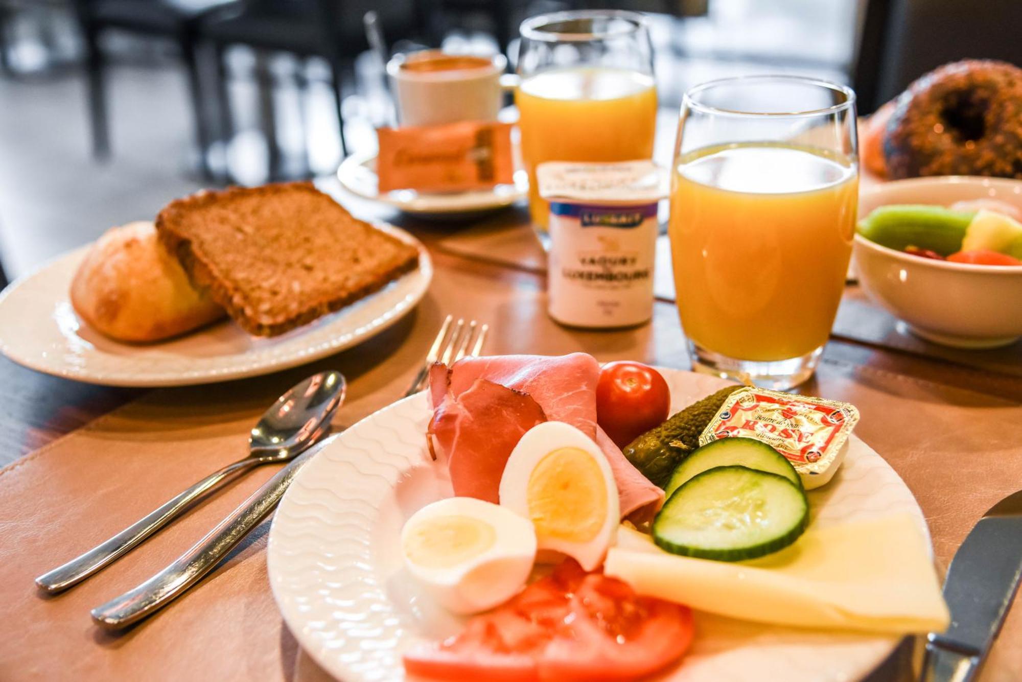 Mandarina Hotel Luxembourg Airport Niederanven Zewnętrze zdjęcie
